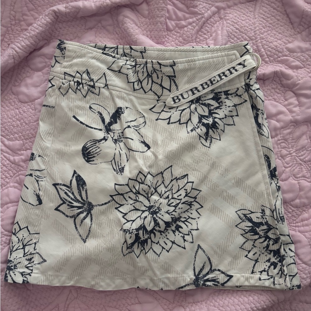 Burberry A-Line Skirt - Cream and Black Floral - Picture 1 of 2
